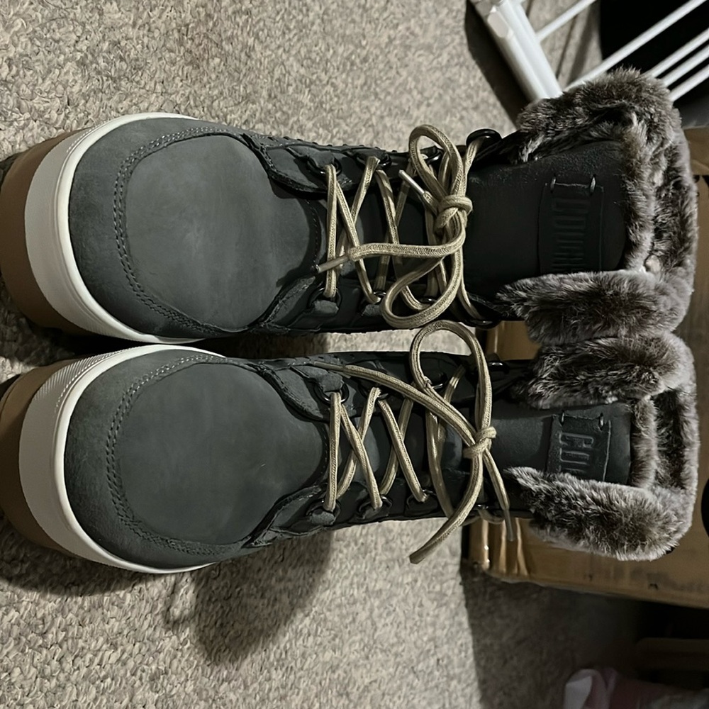 Cougar Vanetta boot.